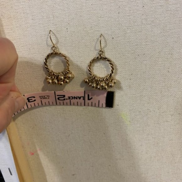 Small Circular drop earrings with Gold beads - Picture 6 of 6